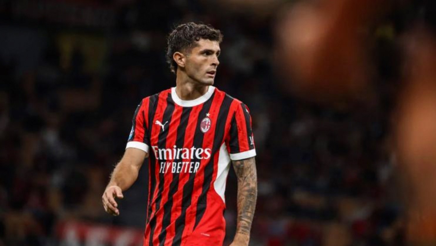 关于荷甲赛程吃紧，AC米兰今晨伤情更新，悬念犹存，控场能力受关注的信息